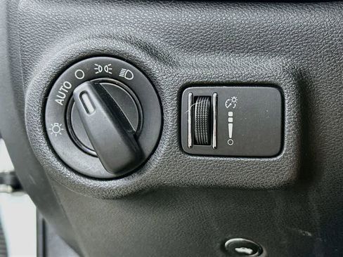 Used 2015 Dodge Dart SXT FWD image 25