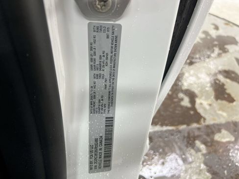 New 2027 Chrysler Pacifica Select AWD/4WD image 29