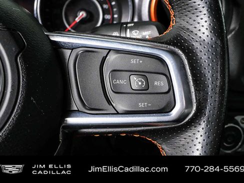 Used 2021 Jeep Gladiator Mojave image 11