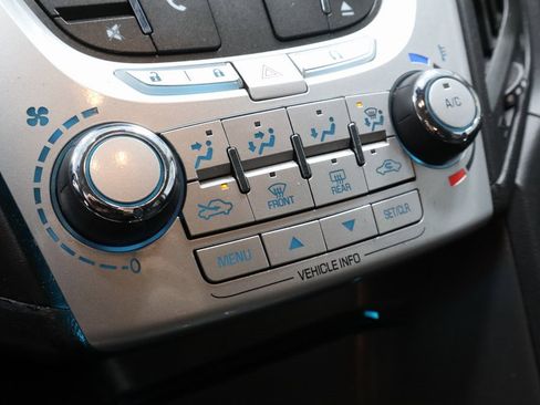 Used 2015 Chevrolet Equinox LT w/ Driver Convenience Package image 31