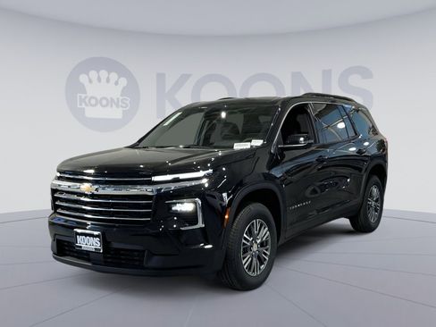 New 2026 Chevrolet Traverse LT w/ Driver Confidence Package FWD image 1