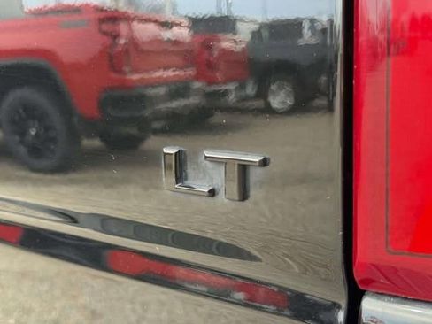 Used 2021 Chevrolet Silverado 1500 LT Trail Boss w/ Convenience Package II image 10