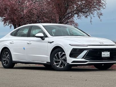 New 2026 Hyundai Sonata Blue
