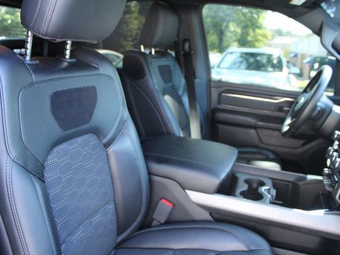 Used 2020 RAM 1500 Big Horn w/ Built-to-serve Edition RWD image 31