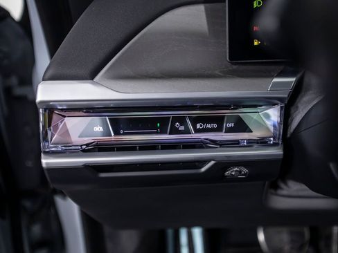 Used 2023 BMW 740i 740i image 37