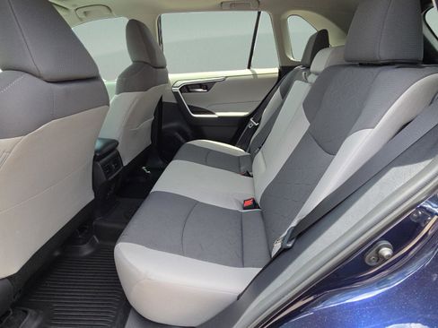 Certified 2025 Toyota RAV4 XLE w/ Convenience Package FWD image 11