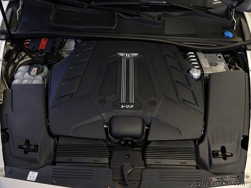 Used 2019 Bentley Bentayga AWD/4WD image 68