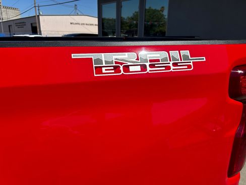 Used 2025 Chevrolet Silverado 1500 Custom Trail Boss AWD/4WD image 11