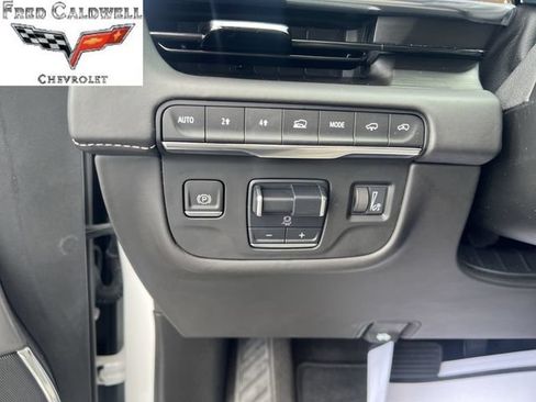Certified 2023 Cadillac Escalade Sport Platinum AWD/4WD image 23