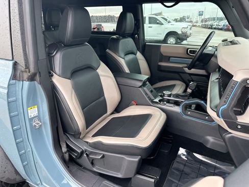 Used 2022 Ford Bronco Wildtrak AWD/4WD image 24