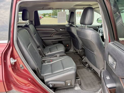 Used 2016 Toyota Highlander Limited AWD/4WD image 21