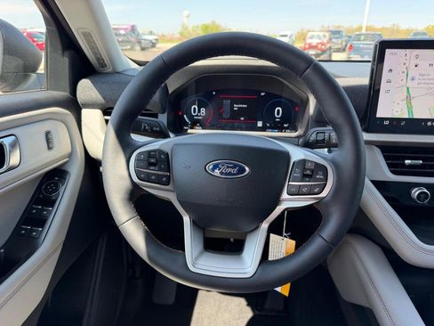 New 2026 Ford Explorer Active image 14