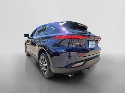 Used 2021 Toyota Venza LE w/ Carpet Mat Package (TMS) AWD/4WD image 3