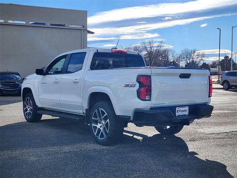 Used 2023 Chevrolet Colorado Z71 w/ Z71 Convenience Package 2 image 3
