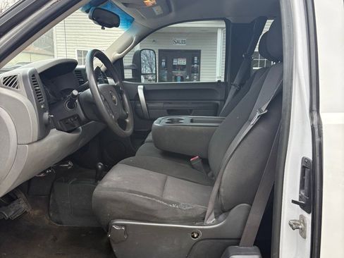 Used 2011 Chevrolet Silverado 1500 LS image 9