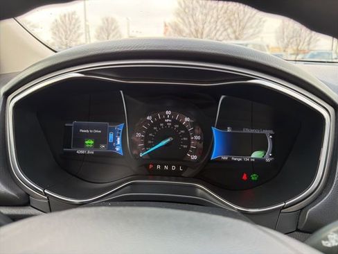 Used 2018 Ford Fusion S image 36