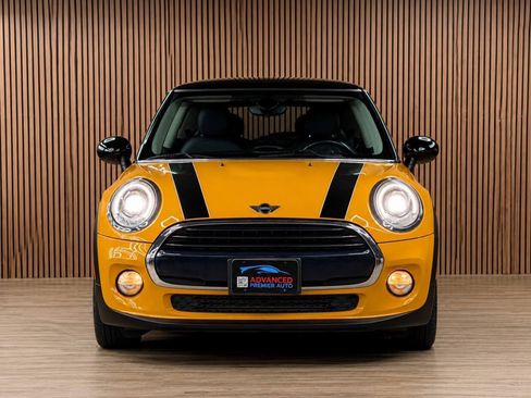 Used 2018 MINI Cooper 2-Door Hardtop FWD image 2