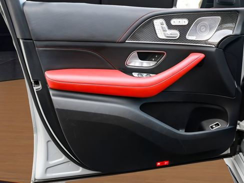 Used 2024 Mercedes-Benz GLE 63 AMG S w/ Driver Assistance Package image 24