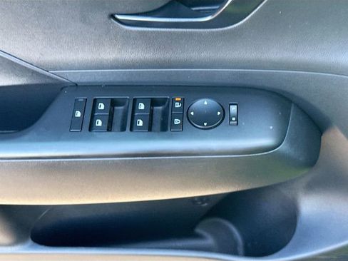 Certified 2024 Hyundai Kona SEL FWD image 17