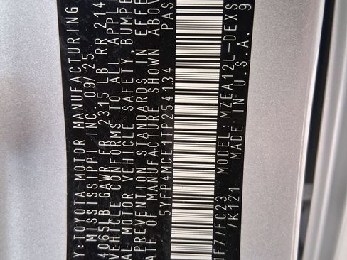 Used 2026 Toyota Corolla SE w/ SE Package image 19