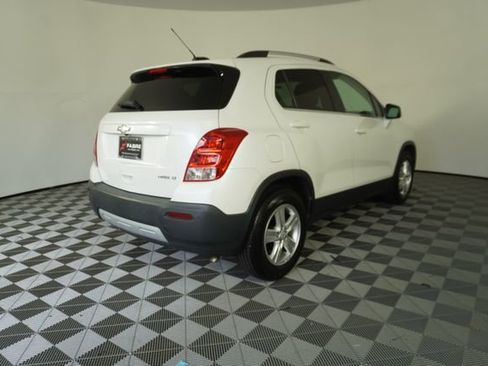Used 2015 Chevrolet Trax LT w/ LT Plus Package FWD image 7