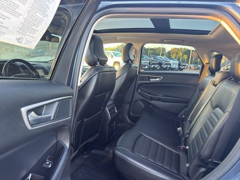 Used 2019 Ford Edge SEL w/ Equipment Group 201A AWD/4WD image 31