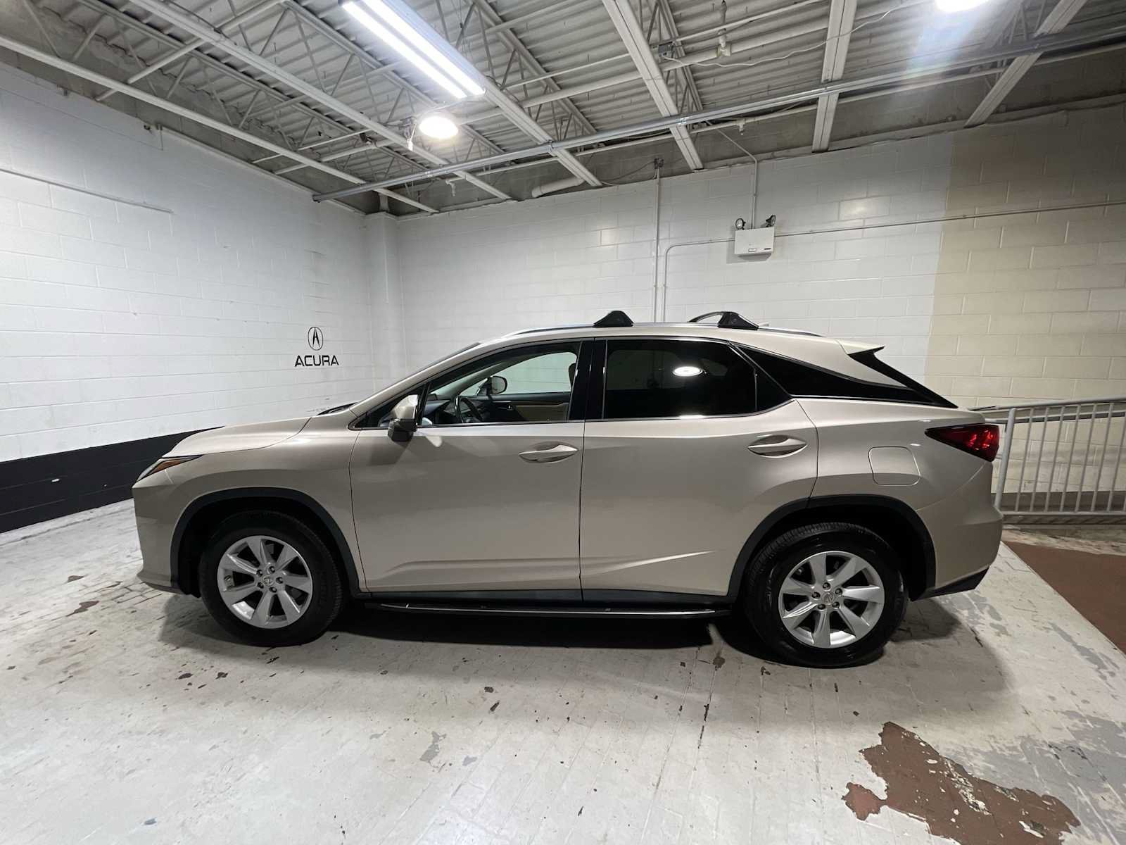 Used 2017 Lexus RX 350 AWD image 3