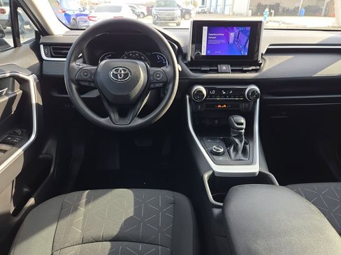 Used 2024 Toyota RAV4 XLE image 28