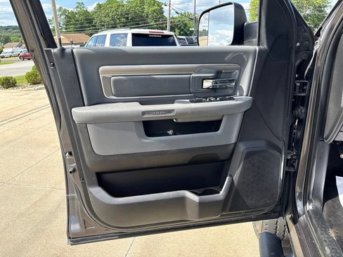 Used 2017 RAM 2500 Big Horn w/ Sport Appearance Group AWD/4WD image 21