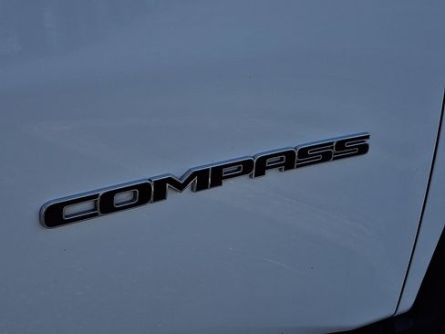 Used 2025 Jeep Compass Limited AWD/4WD image 29