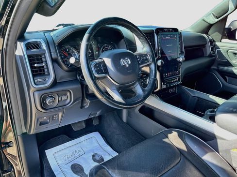 Used 2019 RAM 1500 Laramie AWD/4WD image 16