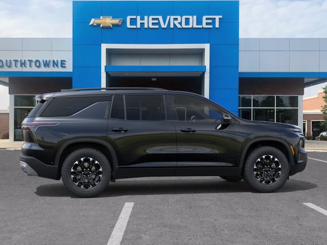 New 2027 Chevrolet Traverse Z71 w/ LPO, Floor Liner Package AWD/4WD image 5