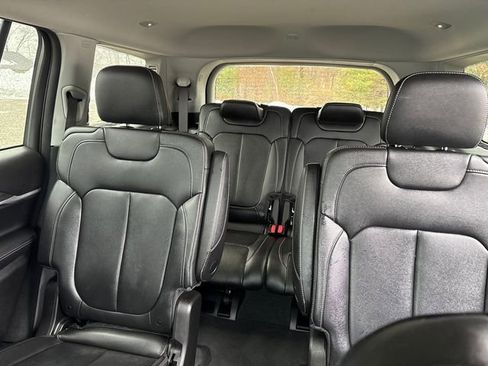 Used 2024 Jeep Grand Cherokee L Limited image 37