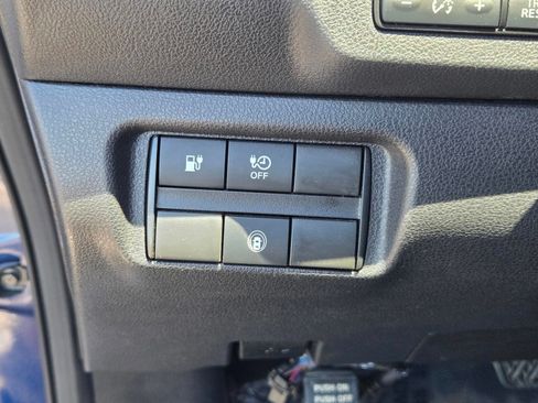 Used 2022 Nissan Leaf S FWD image 17