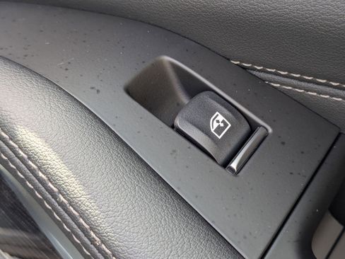 New 2026 BMW X5 xDrive40i w/ M Sport Package image 38