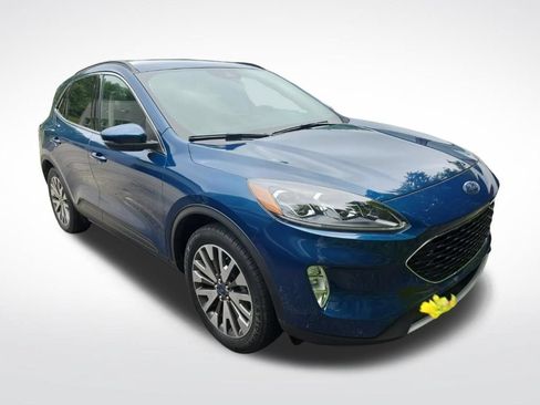 Used 2020 Ford Escape Titanium AWD/4WD image 2