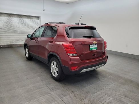 Used 2021 Chevrolet Trax LT w/ Driver Confidence Package FWD image 5