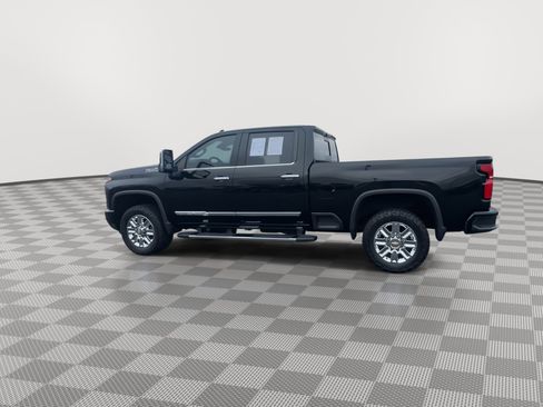 Used 2024 Chevrolet Silverado 2500 High Country w/ Technology Package image 6