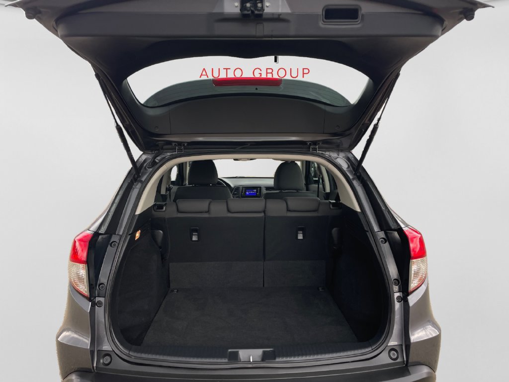 Used 2021 Honda HR-V LX image 14