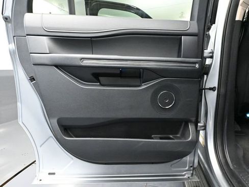 Used 2024 Ford Expedition Max XLT image 37