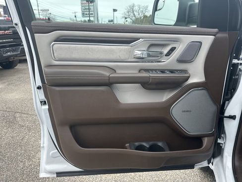 New 2026 RAM 1500 Laramie AWD/4WD image 11