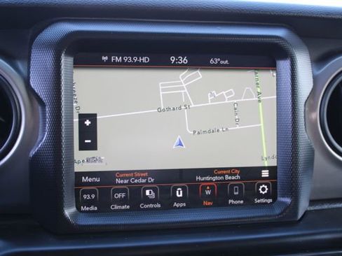 Used 2021 Jeep Wrangler Unlimited Sport AWD/4WD image 31