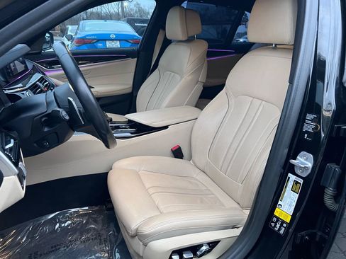 Used 2019 BMW M550i xDrive image 18