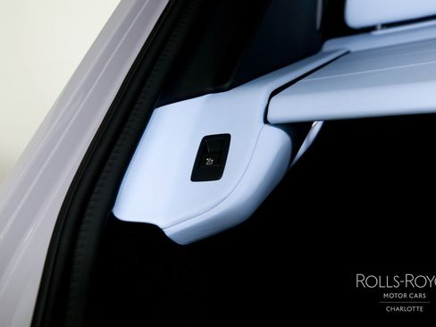 New 2026 Rolls-Royce Cullinan image 24