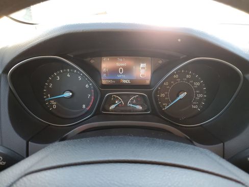 Used 2016 Ford Focus SE image 25