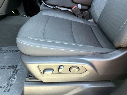Used 2025 Chevrolet Silverado 2500 Custom w/ Custom Value Package AWD/4WD image 19