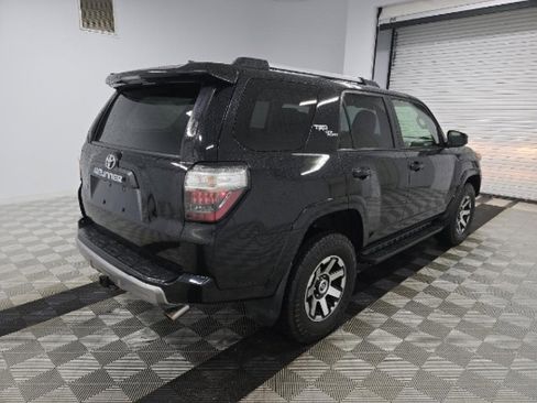Used 2017 Toyota 4Runner TRD Off-Road image 6