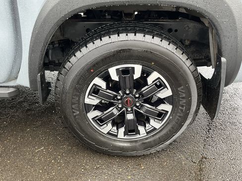 Used 2024 Nissan Frontier PRO-4X w/ Off-Road Protection Package image 25