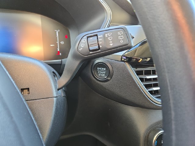 Used 2025 Ford Escape Active AWD/4WD image 21