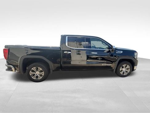 Used 2025 GMC Sierra 1500 SLT RWD image 9